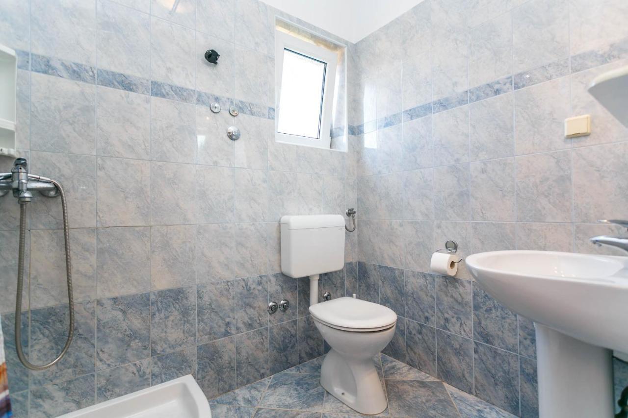 Apartmani Luka Kornić Esterno foto